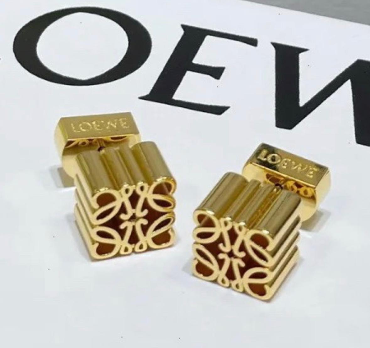 Loe Earrings