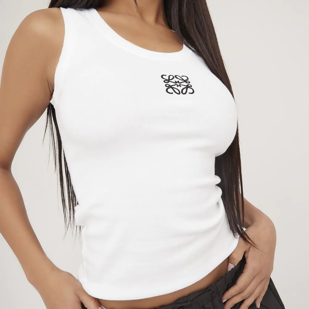 Graphic logo top